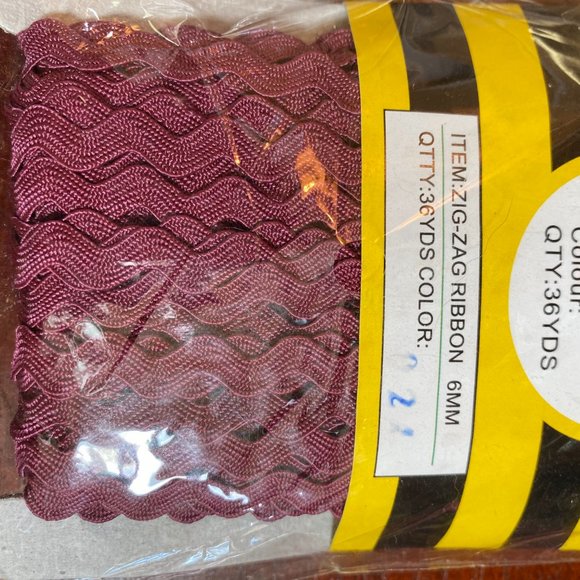 Mauve 6mm Ric Rac Trim - Picture 2 of 2